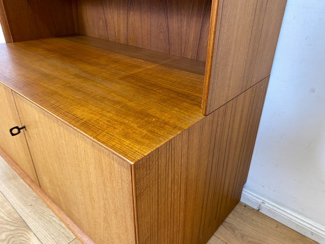 Schöner hoher modularer Vintage Bücherschrank von Strobeck in skandinavischem Stil I Teakholz I Regal Bücherregal Holzregal Kommode Danish Design Mid-Century Vintage Teak 70er I