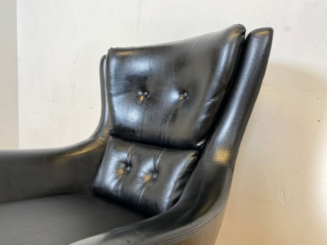 Formschöner skandinavischer Space Age Drehsessel mit Kunstleder Bezug bau ähnlich mit Eggchair I Sessel Ledersessel Armchair Designersessel Ei Lesesessel Vintage 70er I