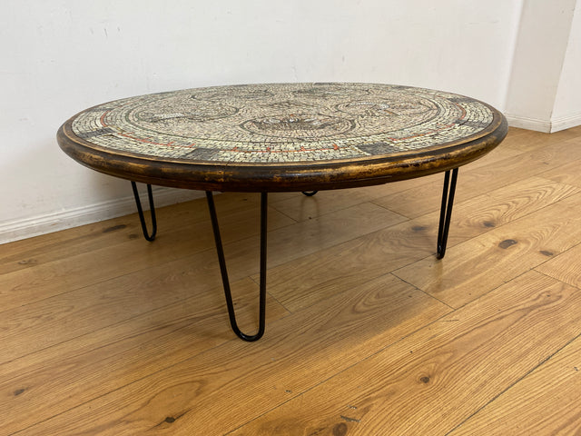 WMK I Sehr schöner runder großer Upcycling Couchtisch mit 30er Jahre Mosaik Tischplatte & neuen Hairpin Metallfüßen