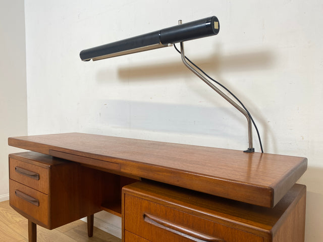 Sehr rare verstellbare Mid-Century Schwanenhals Tischleuchte von VEB NARVA I Lampe Leuchte Architektenlampe Schreibtischlampe Arbeitsleuchte Vintage Retro Werkstatt Ostalgie Industrie Design I