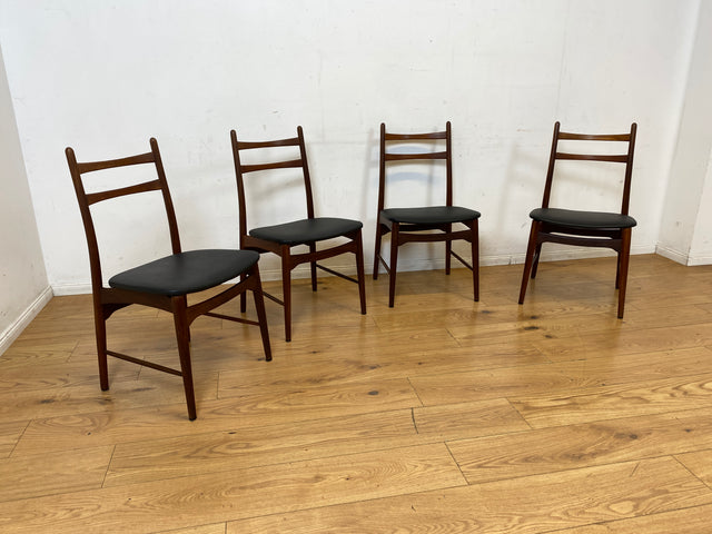 │ Set aus 4 Mid-Century Designerstühlen │ Georg Leowald für Wilkhahn │ 60er Jahre, Teakholz & Kunstleder │ Stühle Esszimmerstühle Küchenstühle Holzstühle Lederstühle 4er Danish Design Vintage │