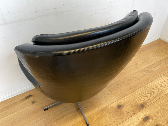 Formschöner skandinavischer Space Age Drehsessel mit Kunstleder Bezug bau ähnlich mit Eggchair I Sessel Ledersessel Armchair Designersessel Ei Lesesessel Vintage 70er I