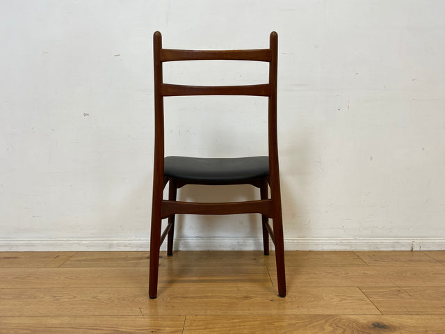 │ Set aus 4 Mid-Century Designerstühlen │ Georg Leowald für Wilkhahn │ 60er Jahre, Teakholz & Kunstleder │ Stühle Esszimmerstühle Küchenstühle Holzstühle Lederstühle 4er Danish Design Vintage │