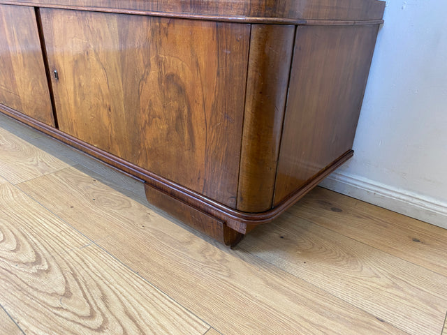 WMK I Imposanter 30er Jahre Art Deco Wohnzimmerschrank I Vollholz in edlem Walnuss I Schrank Vitrine Glasvitrine Bücherschrank Büchervitrine Herrenzimmer Sideboard Antik Vintage I Hannover Halle Köln