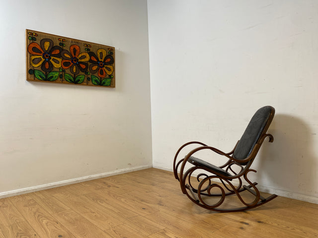 WMK I Sehr schöner 60er Jahre Schaukelstuhl im Stil von Thonet mit Bugholz Rahmen und Kunstleder Bezug