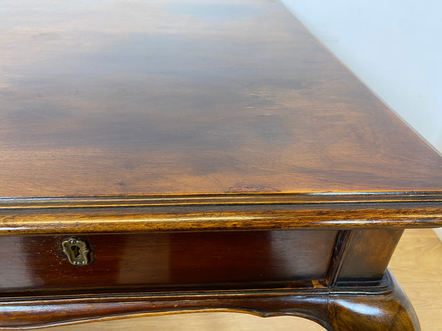 WMK I Eleganter & sehr großer 50er Jahre Schreibtisch oder auch Esstisch im antiken Stil mit Schubladen