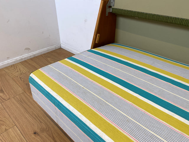WMK I Stilvolles grünes skandinavisches Mid-Century Daybed von Herrljunga in Teakholz mit aufklapp. Rückenlehne