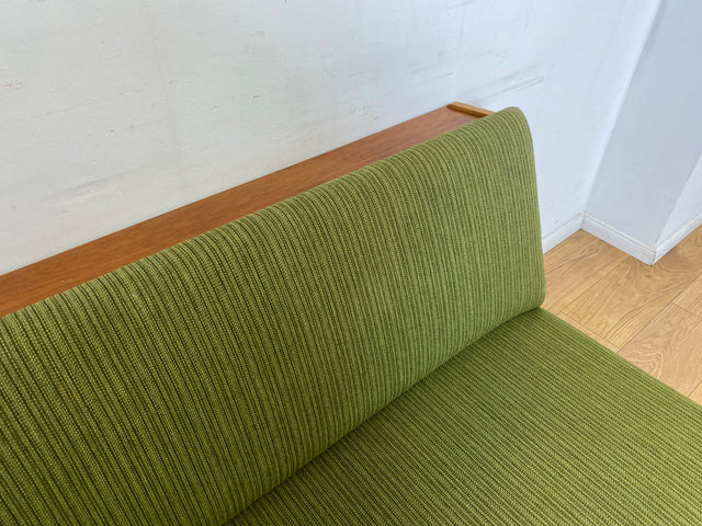 WMK I Stilvolles grünes skandinavisches Mid-Century Daybed von Herrljunga in Teakholz mit aufklapp. Rückenlehne