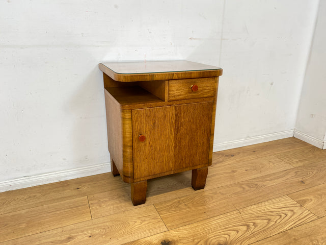 Wunderschöner 1930er Jahre Art Deco Nachttisch in Eiche mit Schublade und Glasauflage (Stoff auswechselbar)