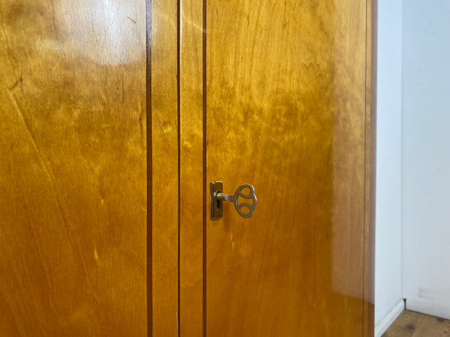 Hochwertiger 2-türiger Mid-Century Kleiderschrank aus 1959 mit Intarsien und Kleiderstange I Schrank Wohnzimmerschrank Dielenschrank Garderobe Wardrobe 50er 60er Vintage I