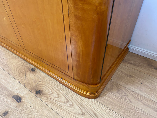 Hochwertiger 2-türiger Mid-Century Kleiderschrank aus 1959 mit Intarsien und Kleiderstange I Schrank Wohnzimmerschrank Dielenschrank Garderobe Wardrobe 50er 60er Vintage I