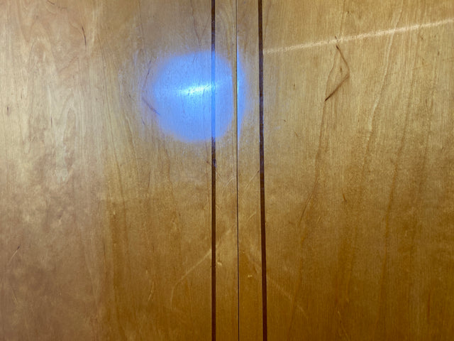 Hochwertiger 2-türiger Mid-Century Kleiderschrank aus 1959 mit Intarsien und Kleiderstange I Schrank Wohnzimmerschrank Dielenschrank Garderobe Wardrobe 50er 60er Vintage I