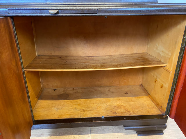 Selten kleine 30er Jahre Art Deco Anrichte aus vollem Holz und handverziert