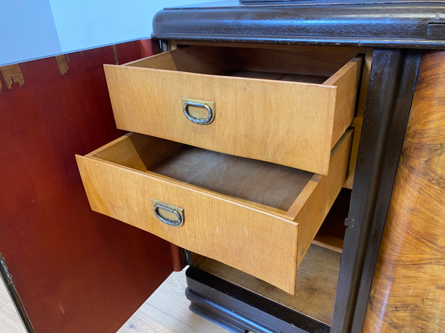 Selten kleine 30er Jahre Art Deco Anrichte aus vollem Holz und handverziert