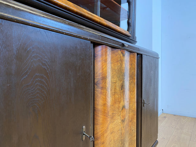 Selten kleine 30er Jahre Art Deco Anrichte aus vollem Holz und handverziert