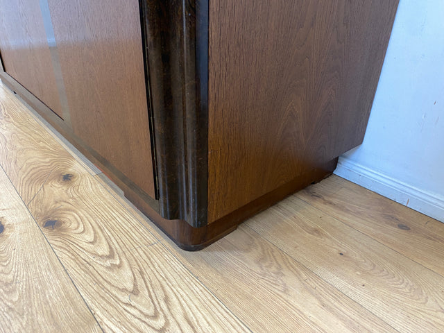 Imposante und gut erhaltene 30er Jahre Art Deco Anrichte