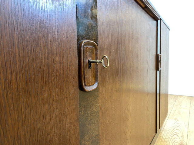 Imposante und gut erhaltene 30er Jahre Art Deco Anrichte