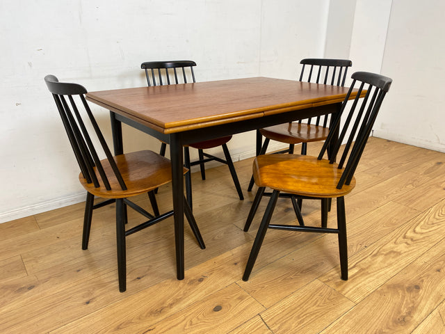 Set aus 4 stilvollen skandinavischen Designer Sprossenstühle von Tapiovaara in Teakholz I Stühle Esszimmerstühle Küchenstühle Holzstühle Essgruppe Danish Design Vintage Mid-Century 4er Teak 60er