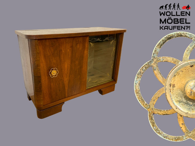 Stilvolle und gut erhaltene 50er Jahre Barkommode mit Schiebetüren & Originalgläsern I Barschrank Barvitrine Vitrine Bar Kommode Sideboard Mid-Century Vintage 60er I