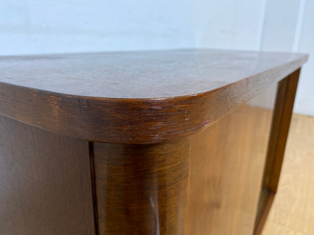Stilvolle und gut erhaltene 50er Jahre Barkommode mit Schiebetüren & Originalgläsern I Barschrank Barvitrine Vitrine Bar Kommode Sideboard Mid-Century Vintage 60er I