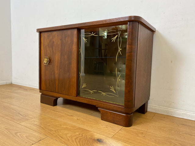 Stilvolle und gut erhaltene 50er Jahre Barkommode mit Schiebetüren & Originalgläsern I Barschrank Barvitrine Vitrine Bar Kommode Sideboard Mid-Century Vintage 60er I