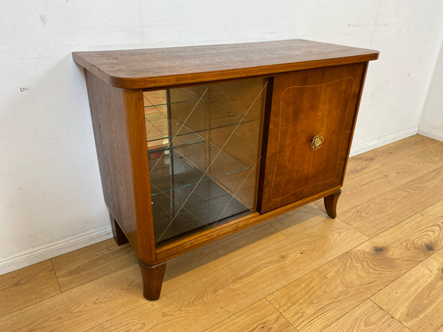 Sehr schöne 50er Jahre Barkommode aus vollem Holz mit Schiebetüren und verspiegeltem Barfach I Barschrank Bar Mini-Bar Kommode Schrank Sideboard Vitrine Mid-Century Vintage I