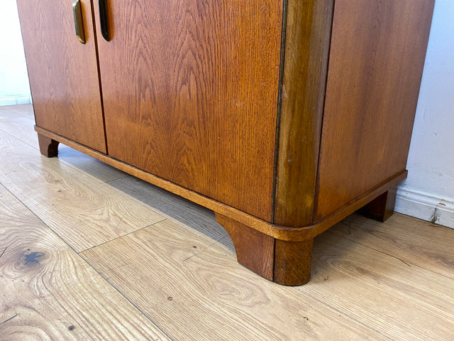 Formschöne 50er Jahre Kommode aus vollem Holz in Eiche mit Schublade I Sideboard Schrank Anrichte Wäschekommode Fernsehkommode TV Bank Board Mid-Century Vintage 60er I