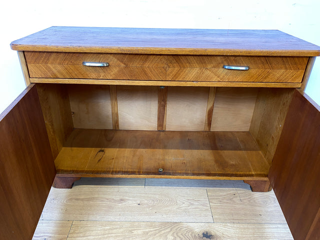 Formschöne 50er Jahre Kommode aus vollem Holz in Eiche mit Schublade I Sideboard Schrank Anrichte Wäschekommode Fernsehkommode TV Bank Board Mid-Century Vintage 60er I