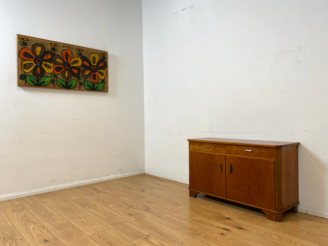 Formschöne 50er Jahre Kommode aus vollem Holz in Eiche mit Schublade I Sideboard Schrank Anrichte Wäschekommode Fernsehkommode TV Bank Board Mid-Century Vintage 60er I