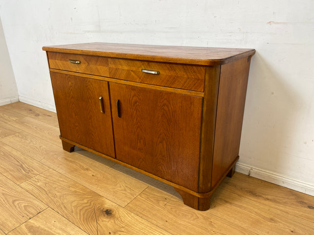 Formschöne 50er Jahre Kommode aus vollem Holz in Eiche mit Schublade I Sideboard Schrank Anrichte Wäschekommode Fernsehkommode TV Bank Board Mid-Century Vintage 60er I