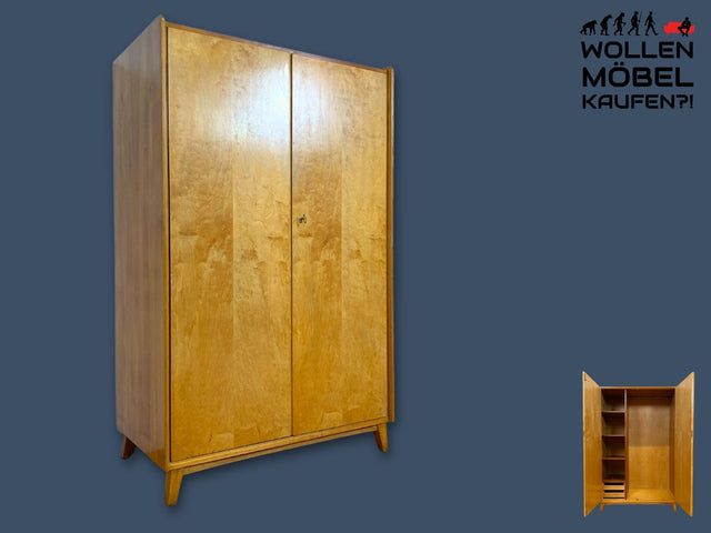 Stilvoller und perfekt aufgeteilter 50er Jahre Massivholz Kleiderschrank in Kirschbaum mit Schubladen I Schrank Wäscheschrank Schlafzimmerschrank Mid-Century Vintage 60er I