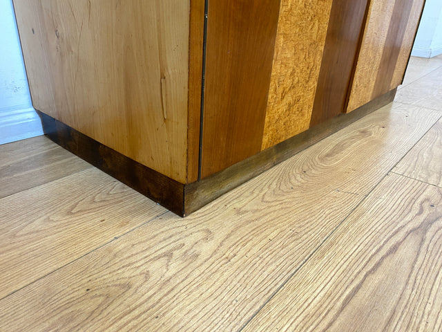 Hübscher 50er Jahre Schreibschrank aus vollem Holz in Maserbirke I Schrank Sekretär Schreibtisch Schreibkommode Highboard Bücherschrank Barschrank Vintage Mid-Century 60er I