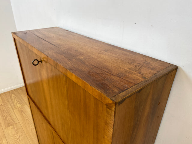 Schöner minimalistischer 50er Jahre Sekretär I Massivholz in Nussbaum I Schreibschrank Schreibkommode Schrank Highboard Kommode Barschrank Mid-Century Vintage Bauhaus I