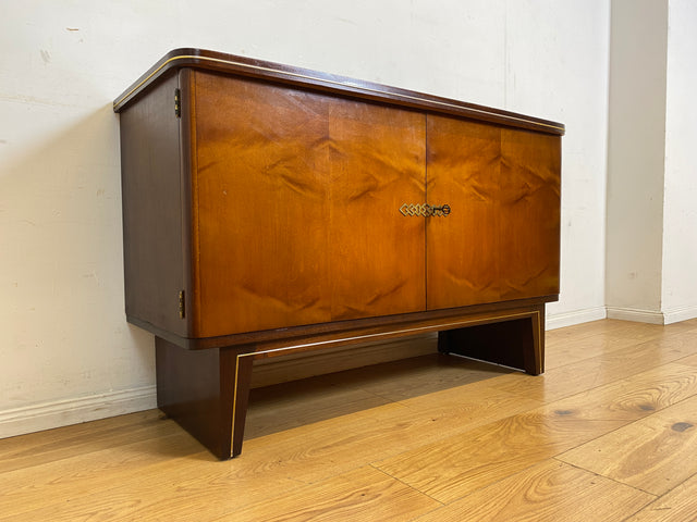 Hochwertiges 50er Jahre Sideboard mit Schubladen & Messingbeschlag I Vollholz I Kommode Schrank Anrichte Wäschekommode TV Lowboard Art Deco Mid-Century Rockabilly Vintage I