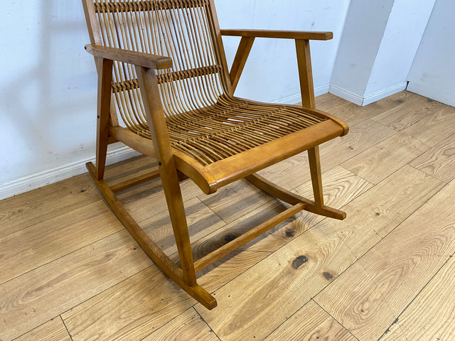 Formschöner und gut erhaltener 60er Jahre Designer Schaukelstuhl von Selman Selmanagic für VEB Hellerau I Stuhl Sessel Lesesessel Rocking Chair Mid-Century DDR Vintage I