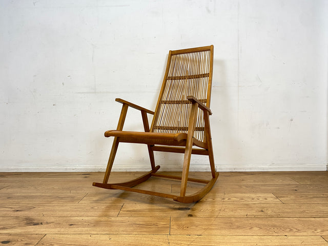 Formschöner und gut erhaltener 60er Jahre Designer Schaukelstuhl von Selman Selmanagic für VEB Hellerau I Stuhl Sessel Lesesessel Rocking Chair Mid-Century DDR Vintage I