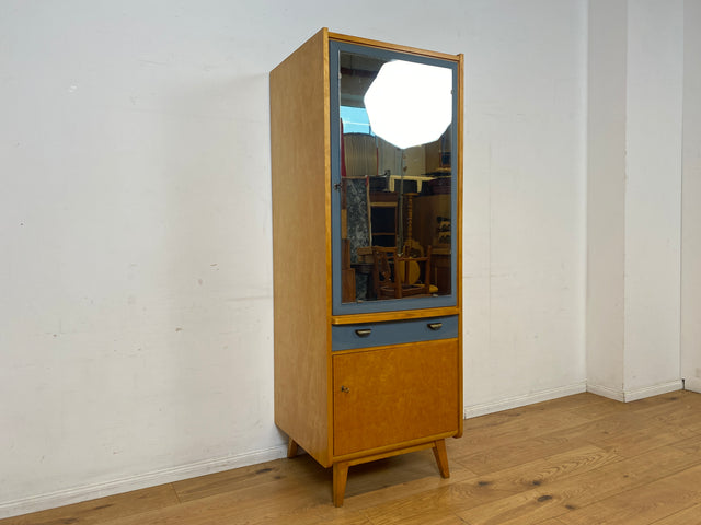 60er Jahre Schrank mit Spiegel, Schublade und Messinggriffen I Schrank Kleiderschrank Spiegelschrank Flurschrank Garderobe Barschrank Mid-Century Vintage 50er I