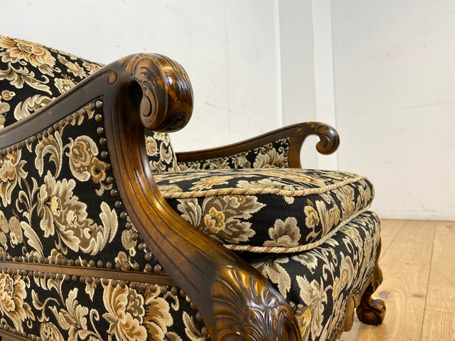 Wunderschöner und äußerst gemütlicher handverzierter 60er Jahre Sessel im antiken Stil mit hochwertigem floralem Bezug I Salonsessel Lesesessel Blumensessel Barock Vintage I