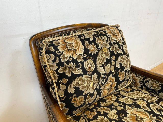 Wunderschöner und äußerst gemütlicher handverzierter 60er Jahre Sessel im antiken Stil mit hochwertigem floralem Bezug I Salonsessel Lesesessel Blumensessel Barock Vintage I
