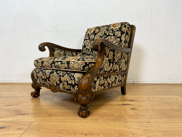 Wunderschöner und äußerst gemütlicher handverzierter 60er Jahre Sessel im antiken Stil mit hochwertigem floralem Bezug I Salonsessel Lesesessel Blumensessel Barock Vintage I