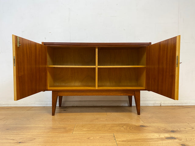Sehr schönes 60er Jahre Sideboard mit konischen Beinen I Kommode Schrank Anrichte TV Board Lowboard Bank Wäschekommode Schuhkommode Schuhschrank Mid-Century Vintage I