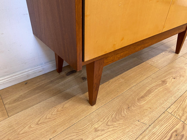 Sehr schönes 60er Jahre Sideboard mit konischen Beinen I Kommode Schrank Anrichte TV Board Lowboard Bank Wäschekommode Schuhkommode Schuhschrank Mid-Century Vintage I
