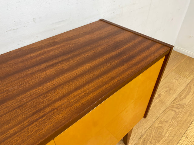 Sehr schönes 60er Jahre Sideboard mit konischen Beinen I Kommode Schrank Anrichte TV Board Lowboard Bank Wäschekommode Schuhkommode Schuhschrank Mid-Century Vintage I