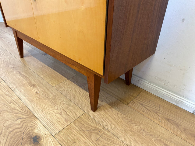 Sehr schönes 60er Jahre Sideboard mit konischen Beinen I Kommode Schrank Anrichte TV Board Lowboard Bank Wäschekommode Schuhkommode Schuhschrank Mid-Century Vintage I