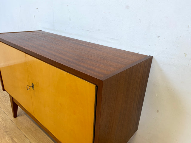 Sehr schönes 60er Jahre Sideboard mit konischen Beinen I Kommode Schrank Anrichte TV Board Lowboard Bank Wäschekommode Schuhkommode Schuhschrank Mid-Century Vintage I