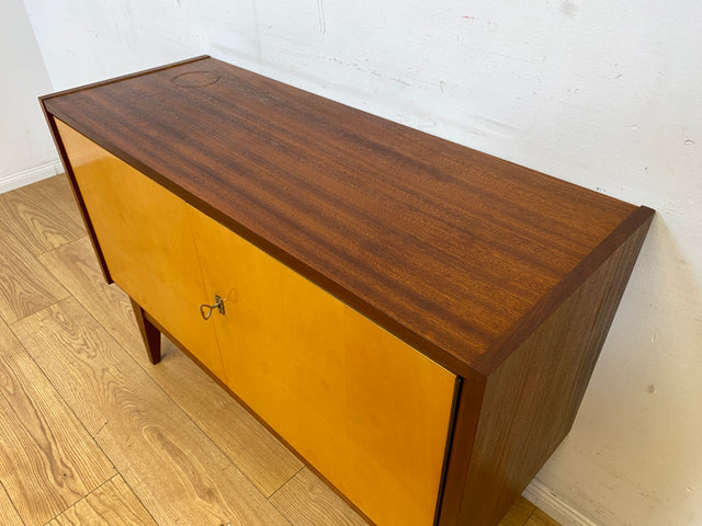 Sehr schönes 60er Jahre Sideboard mit konischen Beinen I Kommode Schrank Anrichte TV Board Lowboard Bank Wäschekommode Schuhkommode Schuhschrank Mid-Century Vintage I