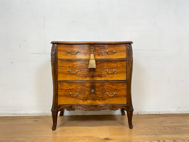 Elegante und hochwertige 60er Jahre Stilmöbel Kommode I Vollholz I mit Schubladen und Messinggriffen I Schrank Schubladenkommode Wäschekommode Barock Rokoko Vintage