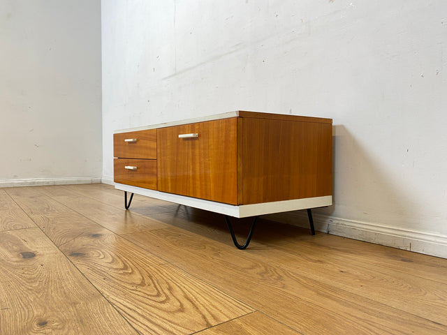 Hübsches 70er Jahre Lowboard mit Schubladen und Klappe, auf neuen Hairpin Füßen I Kommode Sideboard Wäschekommode Flurkommode TV Bank Board Fernsehkommode Retro Vintage I
