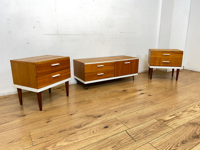 Hübsches 70er Jahre Lowboard mit Schubladen und Klappe, auf neuen Hairpin Füßen I Kommode Sideboard Wäschekommode Flurkommode TV Bank Board Fernsehkommode Retro Vintage I