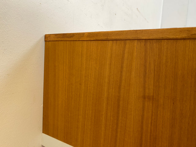 Sehr hübscher 70er Jahre Nachttisch mit Schubladen und konischen Füßen I Nachtkommode Nachtschränkchen Nachtschrank Kommode Beistelltisch Vintage Retro Mid-Century 60er I